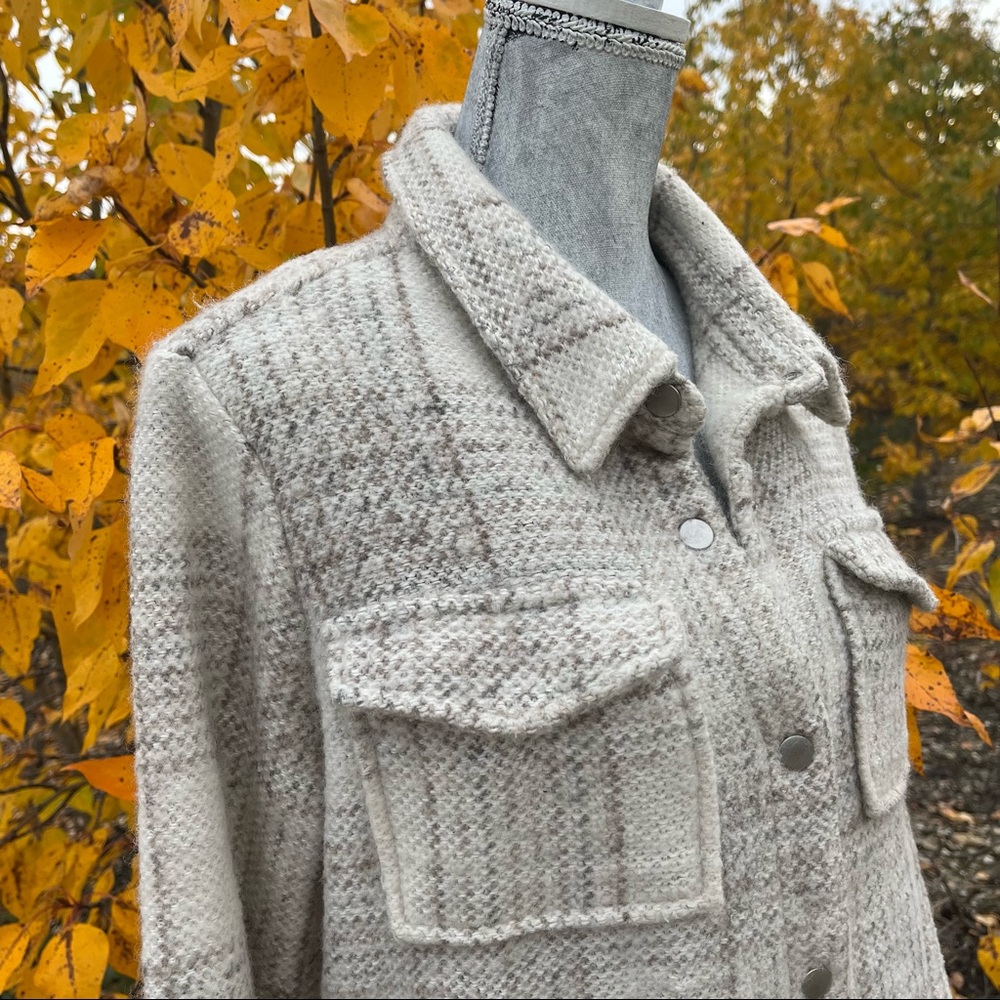 BB DAKOTA OATMEAL TWEED SHACKET